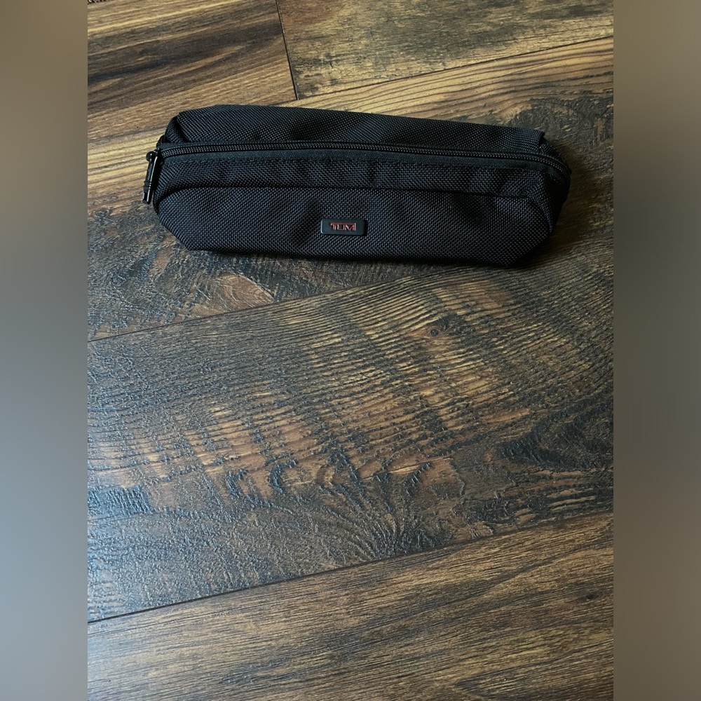 TUMI cord carrying case